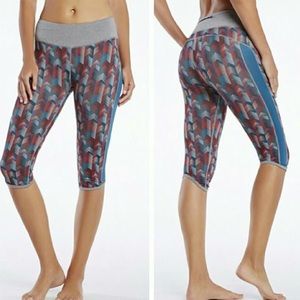 Fabletics cropped leggings